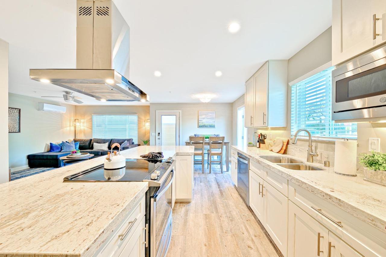 New Tremont Modern Oceanside