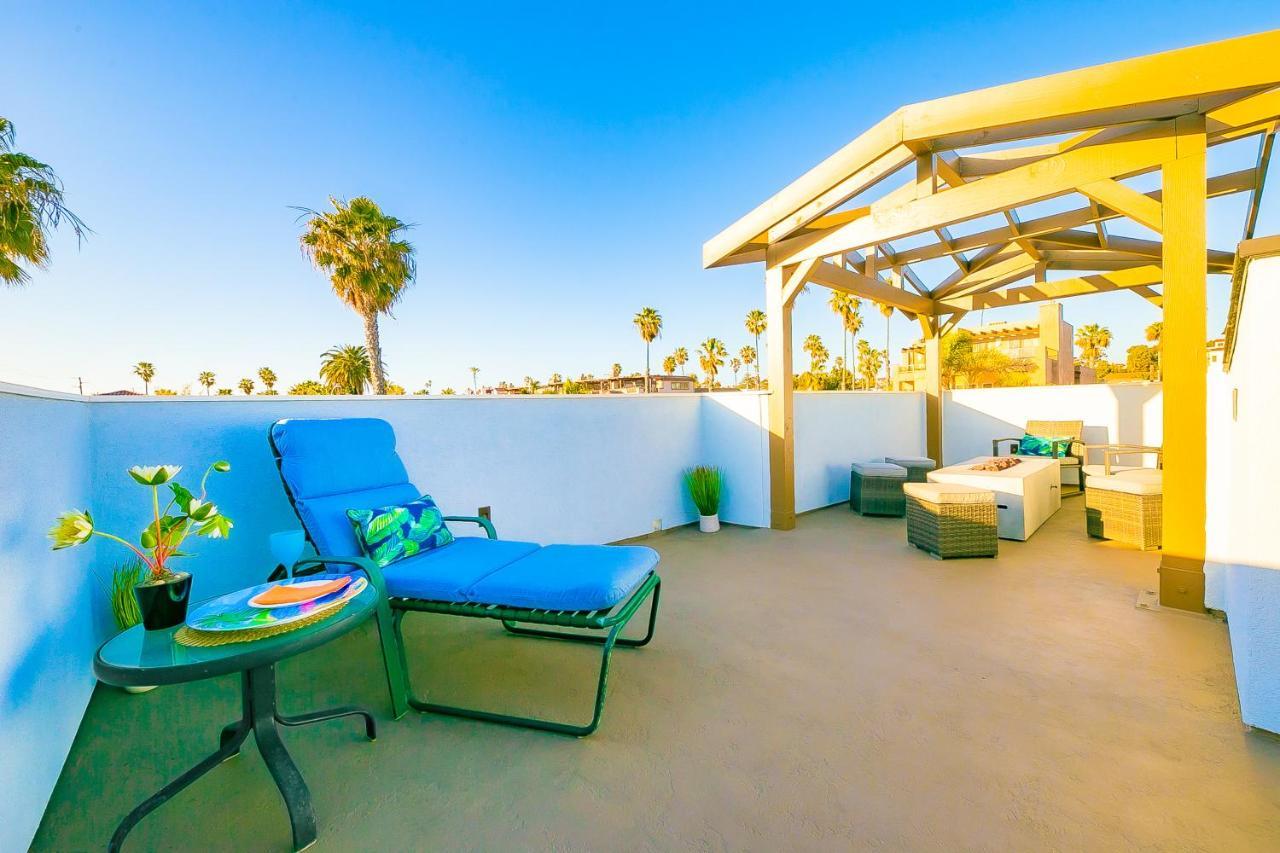 New Tremont Modern Holiday home Oceanside