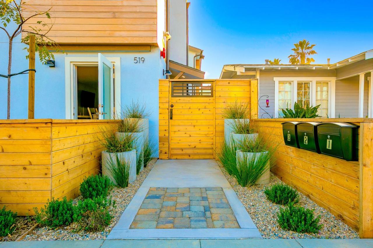 New Tremont Modern Holiday home Oceanside